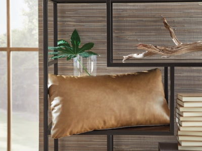 Danvale Pillow (Set of 4)