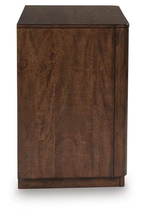 Dilenno Bedroom Set